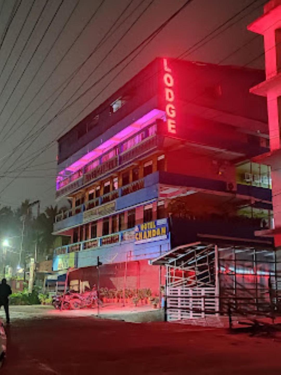 Hotel Chandan,Bhubaneswar Buitenkant foto